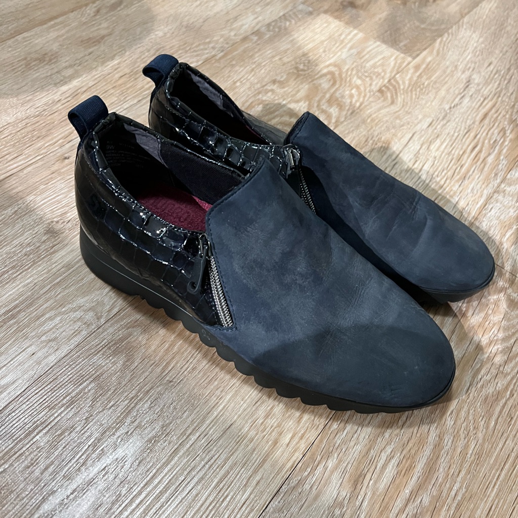 Munro Black Slip-On Flats With Croc-Embossed Trim